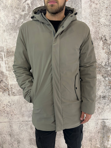Giubbotto parka lungo col. Fango