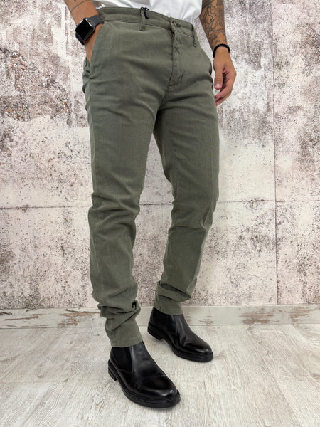 Pantalone chino microfantasia verdone