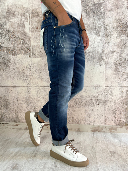 Jeans relaxed fit art. D06