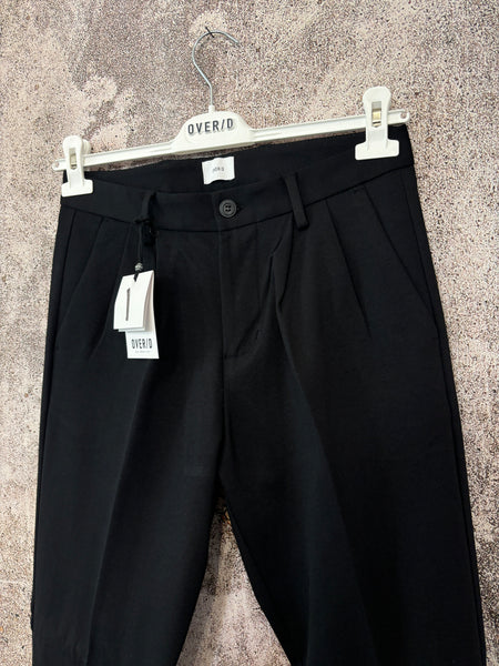 Pantalone palazzo nero con pinces