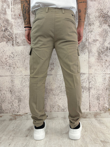 Pantalone cargo beige