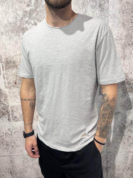 T-Shirt grigia fiammata