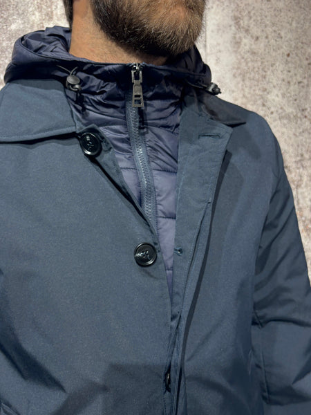 Trench con cappuccio blu