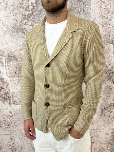 Giacca in maglia cammello
