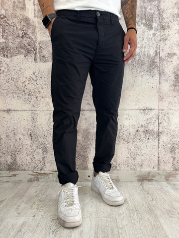 Pantalone chino nero