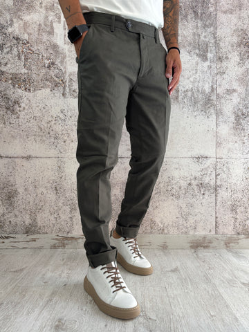 Pantalone chino verde militare