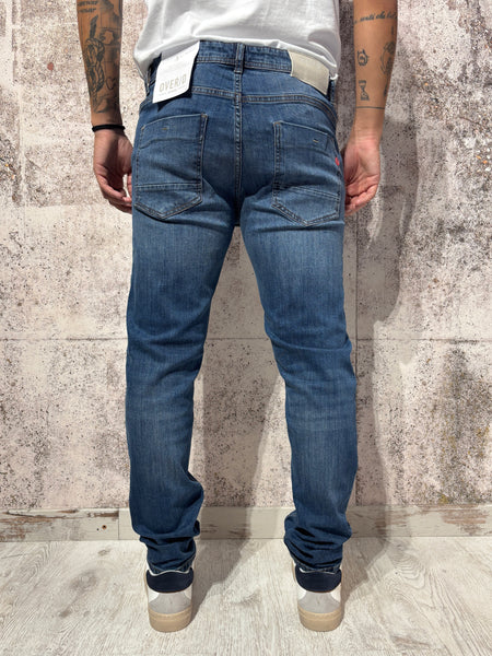 Jeans Slim fit art. D13
