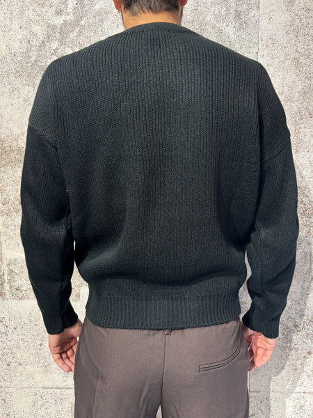 Maglione girocollo nero cropped art. M55