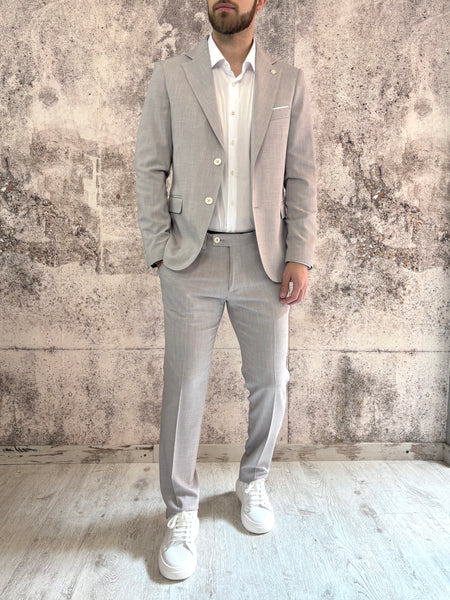 Abito monopetto grigio tessuto fiammato