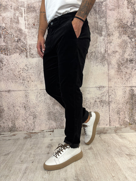 Pantalone chino velluto nero