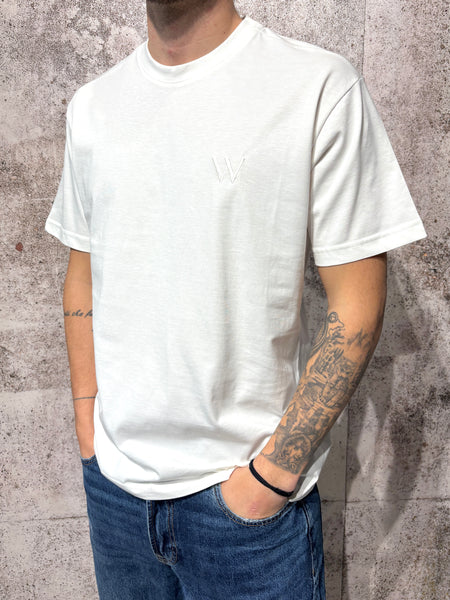T-Shirt bianca ricamo W