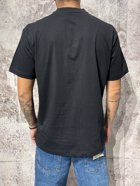 T-Shirt nera logo ricamato