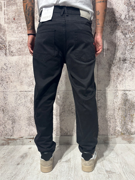 Jeans nero Carrot fit P12
