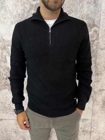 Maglione nero mezza zip