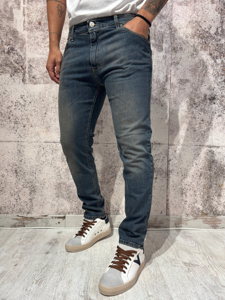 Jeans Slim fit art. V49