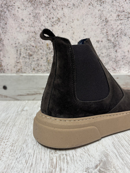 Stivaletto Beatles sport camoscio moro
