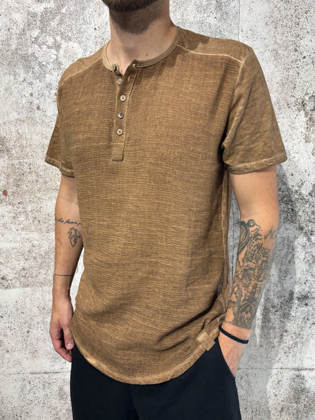 T-Shirt serafino tabacco misto lino