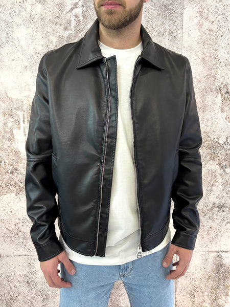 Giubbino ecopelle nero con collo a camicia
