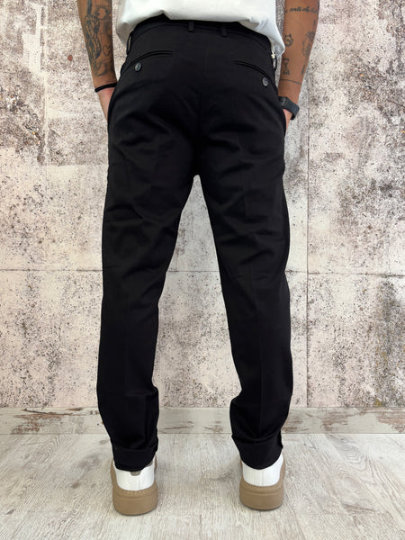 Pantalone chino nero