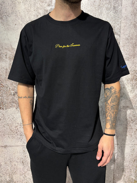 T-Shirt nera Plan for the Summer
