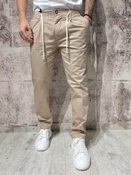 Pantalone chino beige con coulisse