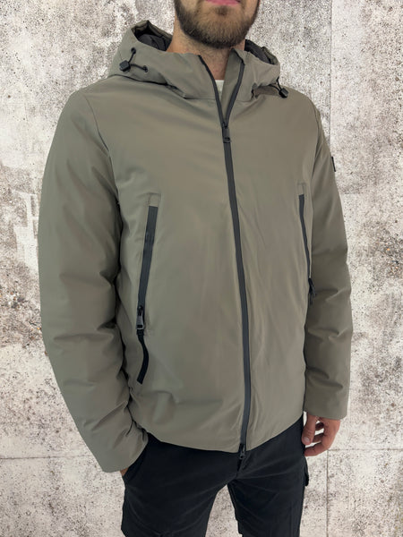 Giubbotto parka corto col. Fango