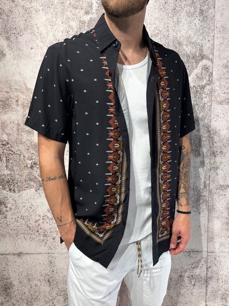 Camicia m/m nera fantasia etnica