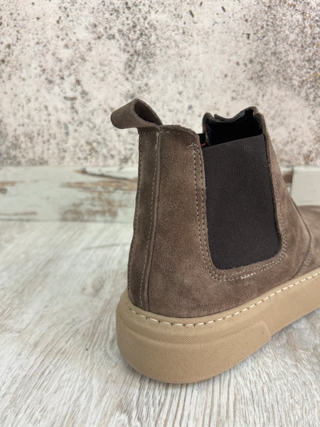 Stivaletto camoscio beige