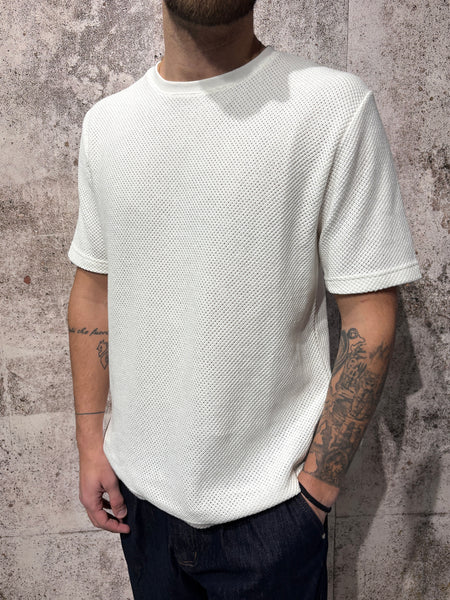 T-Shirt in maglia bianca traforata