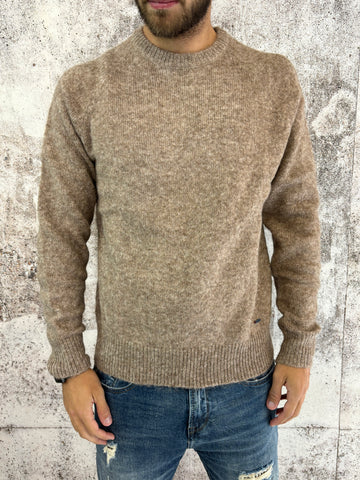 Maglione girocollo camel effetto boucle'