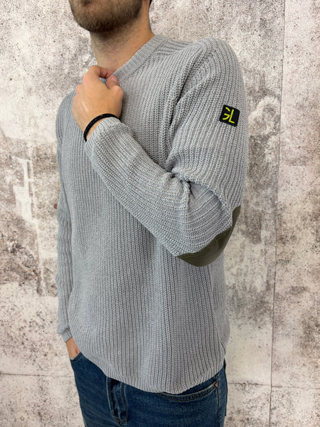 Maglione costine grigio con toppe