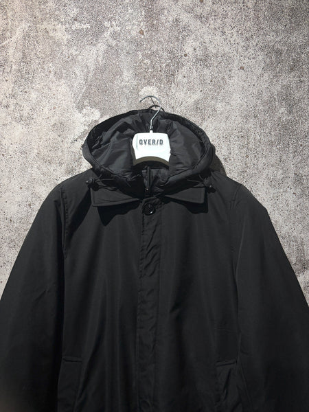 Trench con cappuccio nero
