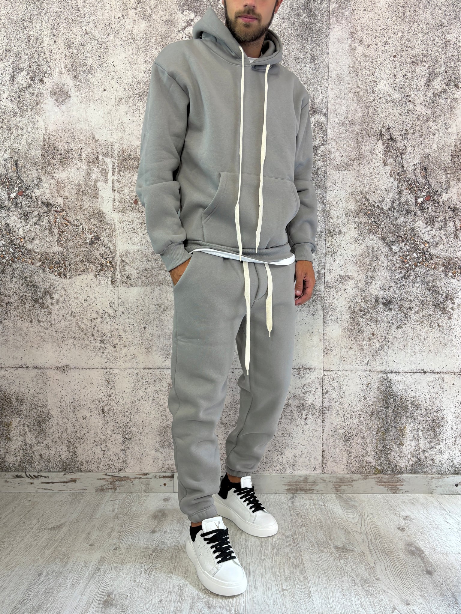 Completo tuta grigio