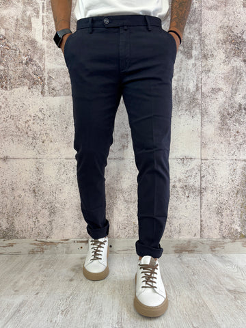 Pantalone chino blu navy