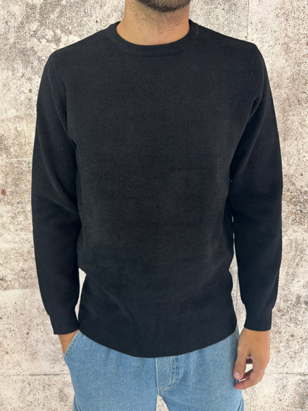 Maglione girocollo nero spugna