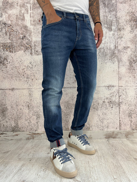 Jeans Slim fit art. D14