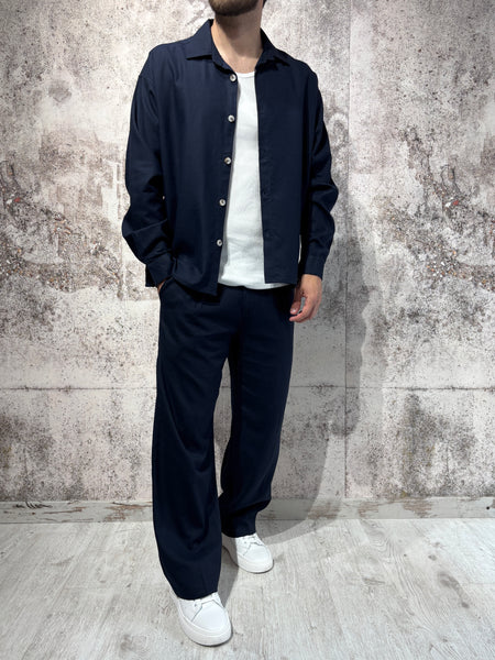 Completo camicia pantalone blu misto lino