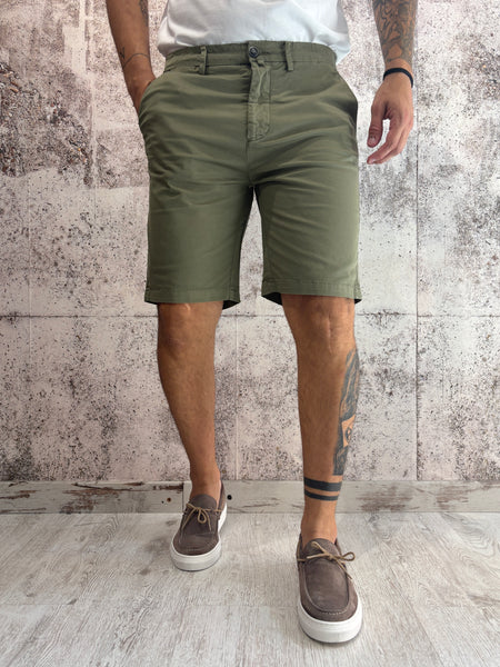 Bermuda chino militare art. Salton