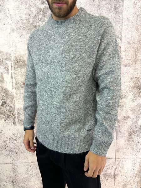 Maglione girocollo grigio effetto boucle'