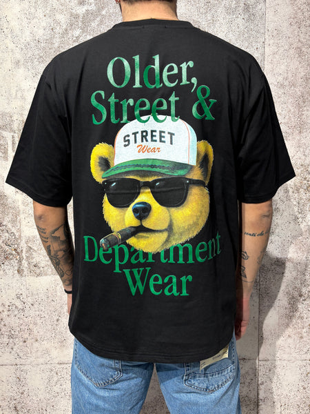 Black bear streetwear T-shirt
