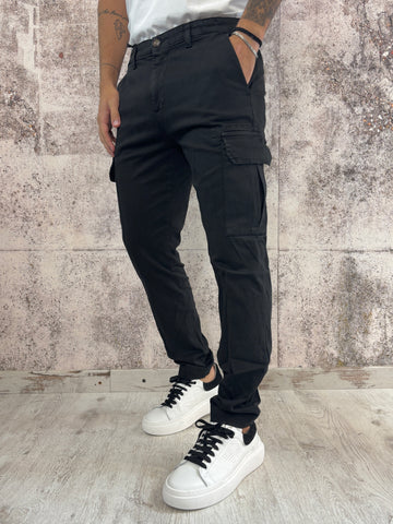 Pantalone cargo nero