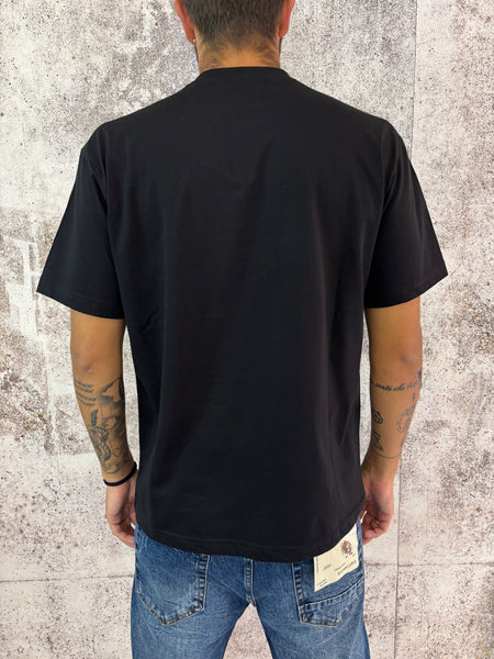T-Shirt nera logo cucito