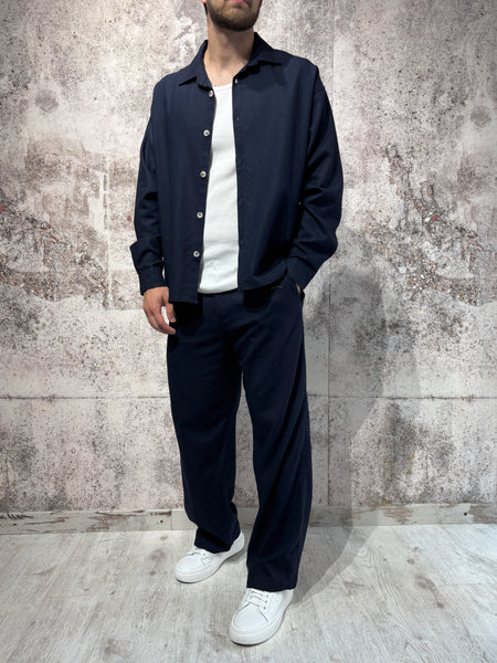 Completo camicia pantalone blu misto lino
